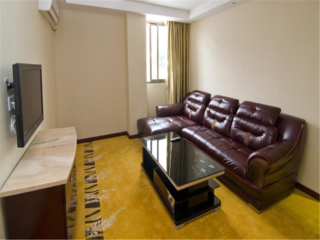 Lu Jiang Tian Yue Hotel Guangzhou Exterior photo